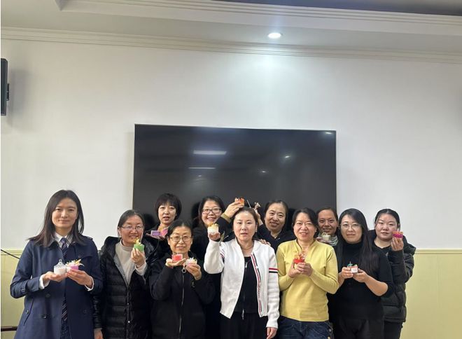 三八妇女节”手工制作香薰蜡活动麻将胡了市国资管理公司开展“
